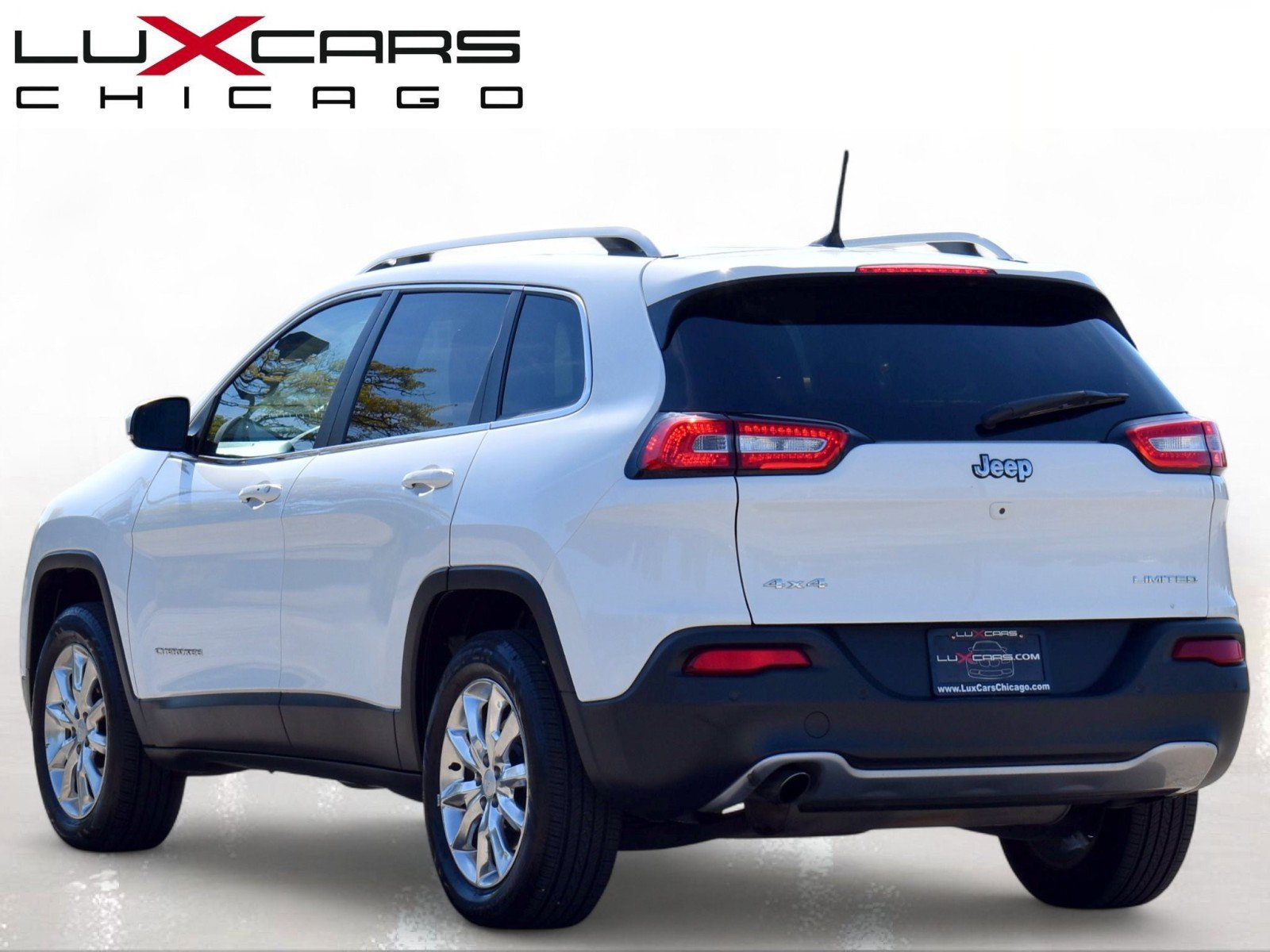 Used 2017 Jeep Cherokee Limited AWD/4WD image 5