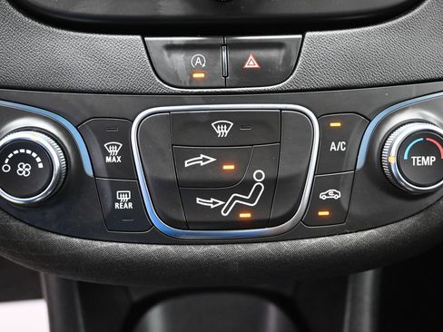 Used 2020 Chevrolet Malibu LS FWD image 18