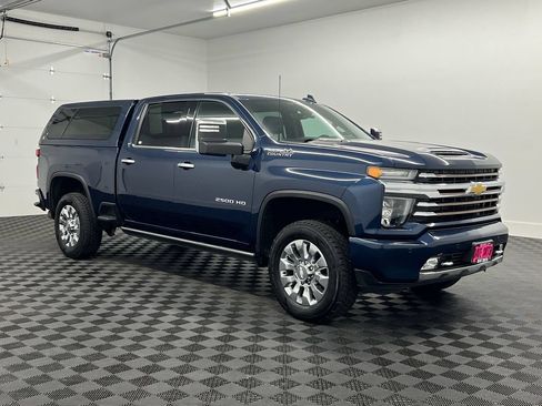 Used 2022 Chevrolet Silverado 2500 High Country w/ Z71 Off-Road Package AWD/4WD image 6