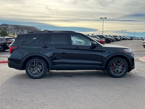 New 2026 Ford Explorer ST w/ Sun And Sound Package image 6