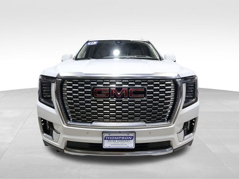 Used 2021 GMC Yukon XL Denali w/ Denali Ultimate Package image 5