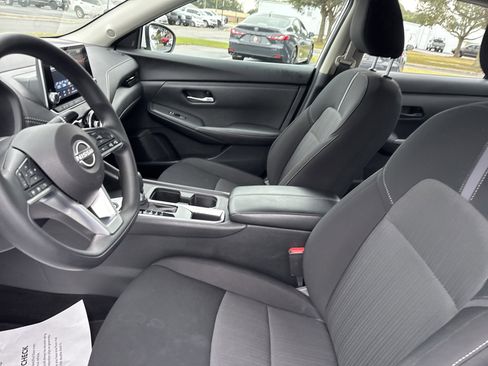 Used 2024 Nissan Sentra SV image 13