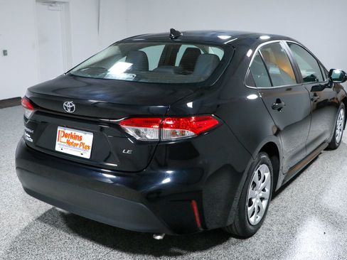Used 2024 Toyota Corolla LE FWD image 7