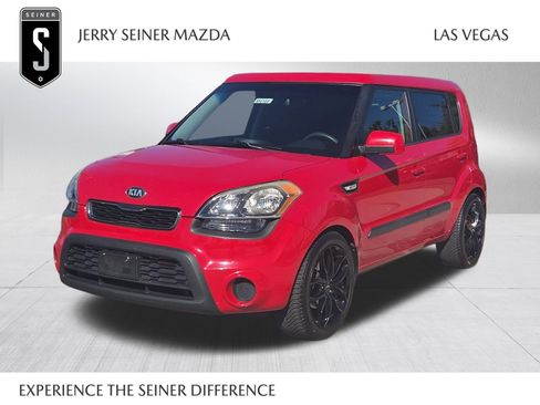 Used 2013 Kia Soul FWD image 1