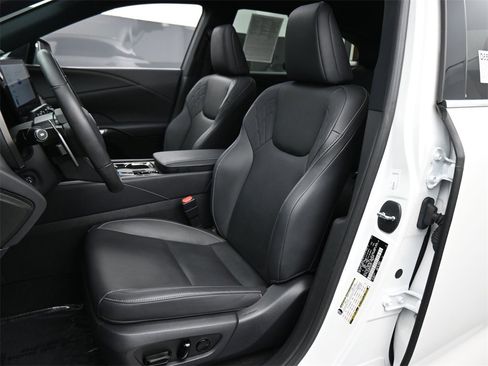 Used 2023 Lexus RX 350 Premium image 16