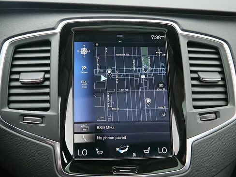 Used 2021 Volvo XC90 T6 Momentum AWD/4WD image 34