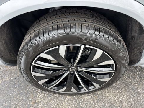 Used 2026 Volvo XC90 B6 Ultra w/ Protection Package AWD/4WD image 10