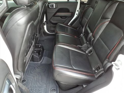 Used 2021 Jeep Gladiator Rubicon image 12