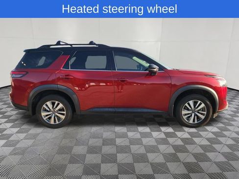 Used 2022 Nissan Pathfinder SL FWD image 4