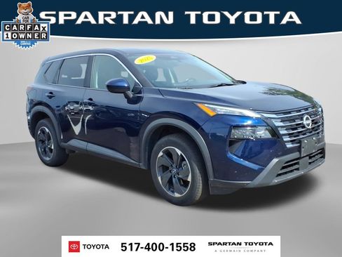 Used 2025 Nissan Rogue SV AWD/4WD image 5