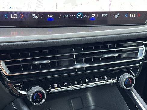 New 2026 Chevrolet Traverse LT image 22