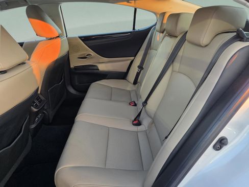 Certified 2020 Lexus ES 350 w/ Premium Package image 16