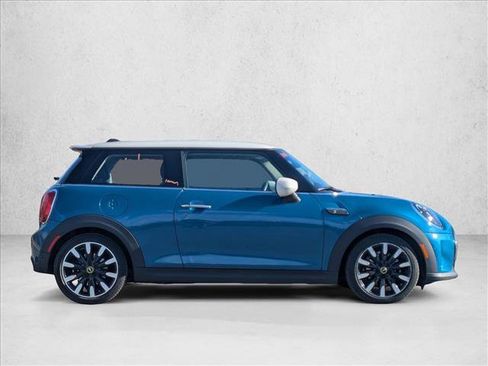 Used 2023 MINI Cooper SE image 4