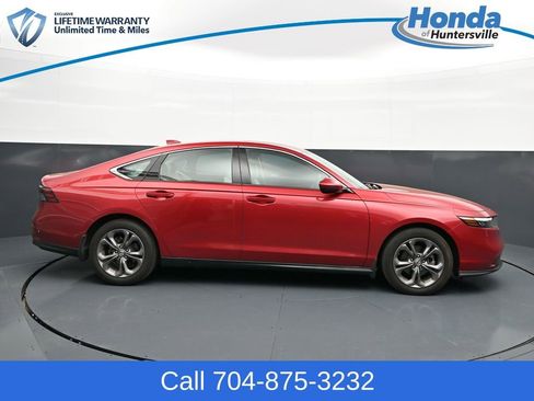 Used 2024 Honda Accord EX image 9
