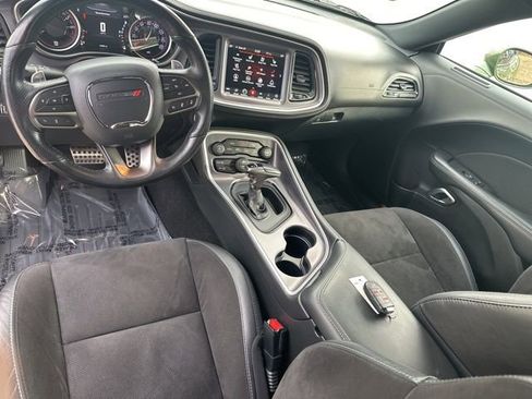 Used 2020 Dodge Challenger GT w/ Plus Package image 15