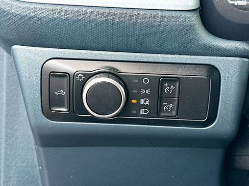 Used 2023 Ford Maverick Lariat w/ Equipment Group 500A Standard image 11