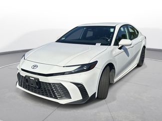 Used 2025 Toyota Camry SE FWD video 2