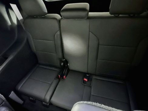 Used 2025 Buick Enclave Preferred FWD image 29