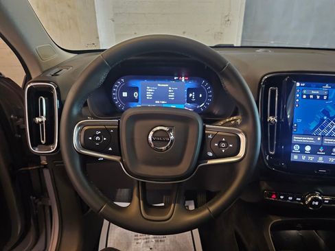 Certified 2026 Volvo XC40 B5 Core w/ Climate Package AWD/4WD image 21