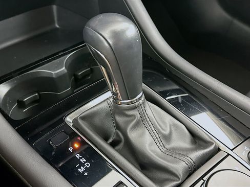 Used 2025 MAZDA MAZDA3 s image 25