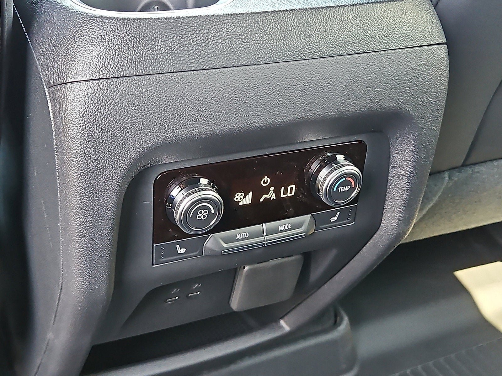 New 2026 GMC Acadia Denali w/ Super Cruise Package FWD image 10