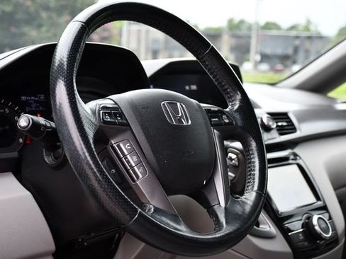 Used 2015 Honda Odyssey EX-L image 11