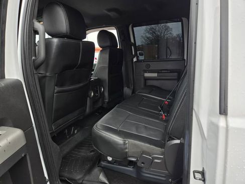 Used 2016 Ford F250 Lariat w/ Lariat Interior Package image 9