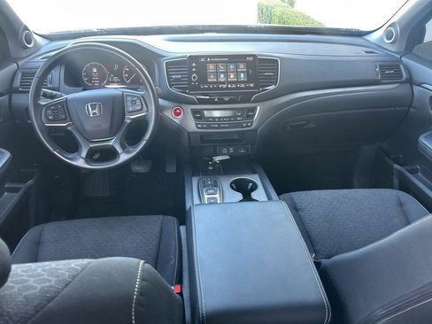Used 2024 Honda Ridgeline Sport image 9
