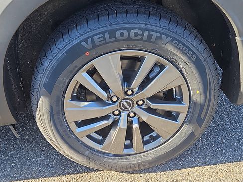 Certified 2022 Nissan Pathfinder SV image 21