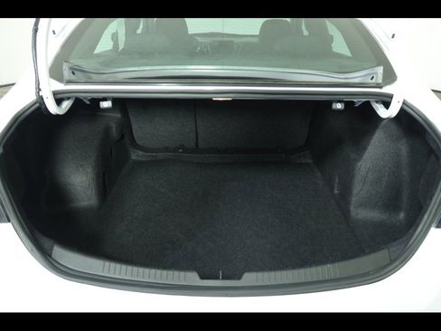 Used 2024 Chevrolet Malibu LT FWD image 10
