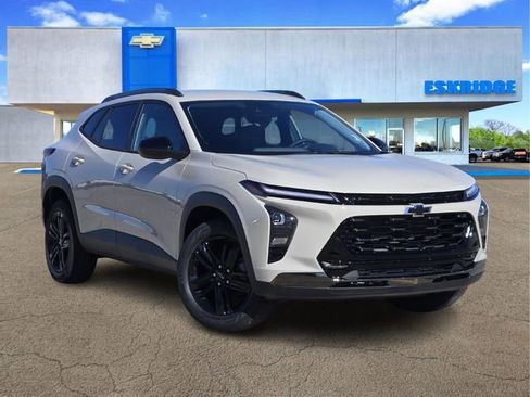 New 2026 Chevrolet Trax ACTIV w/ Driver Confidence Package image 1