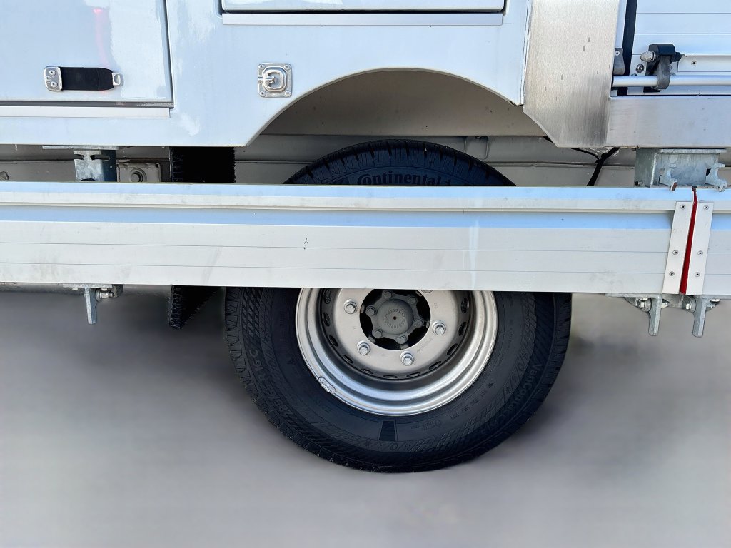 Used 2022 Mercedes-Benz Sprinter 3500 image 18