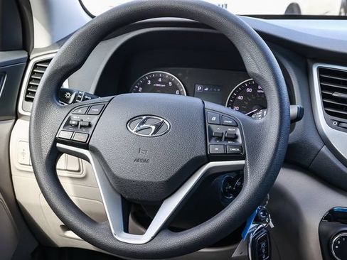 Used 2018 Hyundai Tucson SE FWD image 16