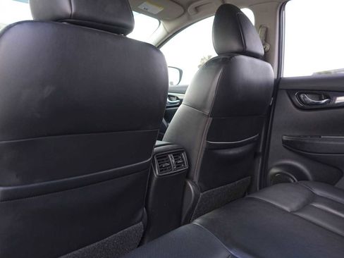 Used 2017 Nissan Rogue Sport SL image 13