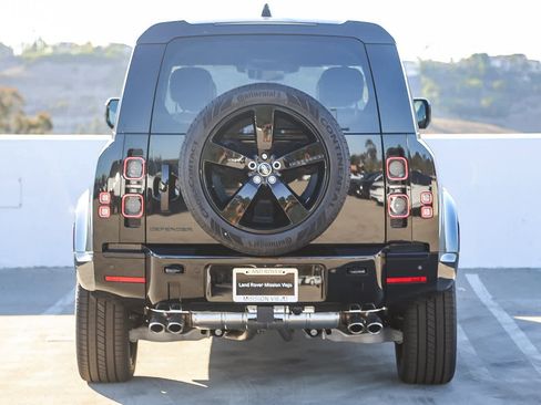 New 2025 Land Rover Defender 110 V8 image 7