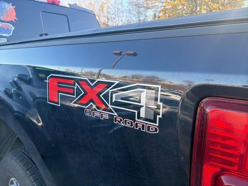 Used 2022 Ford F250 Lariat w/ Lariat Ultimate Package image 21