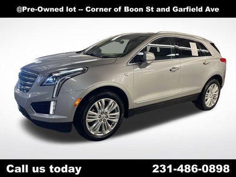 Used 2018 Cadillac XT5 Premium Luxury AWD/4WD image 1