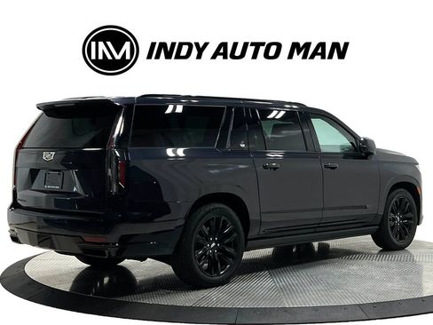 Used 2022 Cadillac Escalade ESV Sport Platinum AWD/4WD image 4