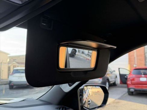 Used 2024 GMC Yukon XL AT4 w/ Technology Package image 31