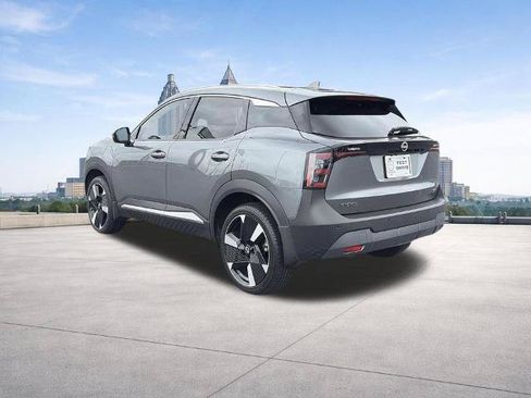 Certified 2025 Nissan Kicks SR w/ SR Premium Package FWD image 3