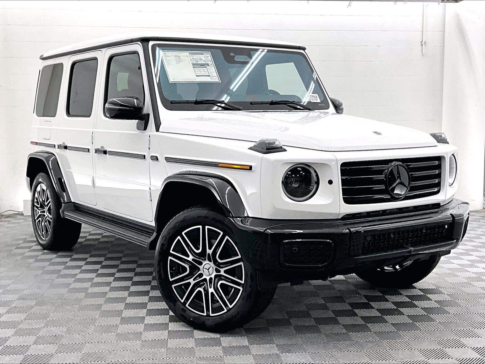 New 2027 Mercedes-Benz G 580 e image 16