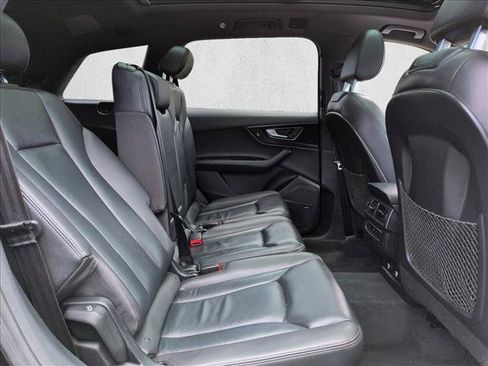 Used 2019 Audi Q7 3.0T Premium Plus w/ Premium Plus Package AWD/4WD image 23