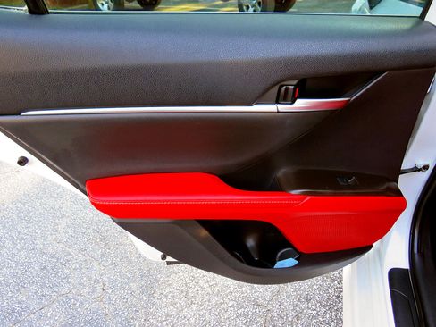 Used 2022 Toyota Camry XSE w/ Carpet Mat Package (TMS) image 27