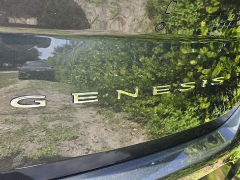 Used 2023 Genesis G70 2.0T w/ Sport Prestige Package RWD image 8