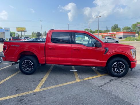 Used 2022 Ford F150 XLT w/ Equipment Group 302A High AWD/4WD image 7