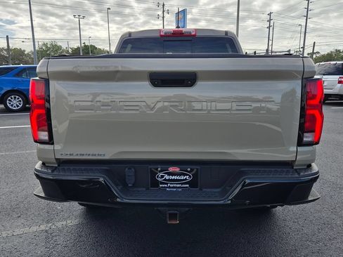 Used 2023 Chevrolet Colorado Z71 w/ Z71 Convenience Package 2 AWD/4WD image 6