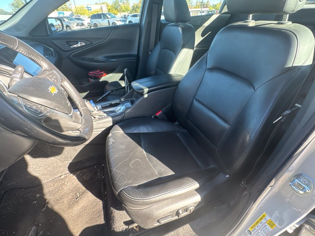 Used 2016 Chevrolet Malibu LT w/ Leather Package FWD image 14