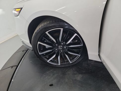 Used 2025 Honda Accord Touring image 30