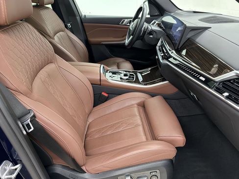 Certified 2024 BMW X5 M60i AWD/4WD image 29