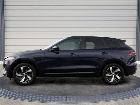 Used 2025 Jaguar F-PACE R-Dynamic S image 4